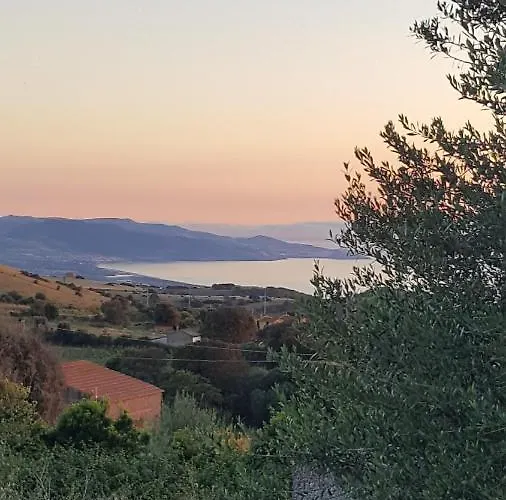 Casa Santorsola Feriehus Trinità d'Agultu